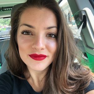 Meet your Posher, Hannah